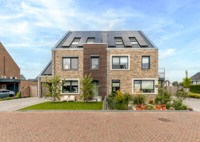 2-onder-1-kap woning Toornhage 10 en 12 te Emmeloord